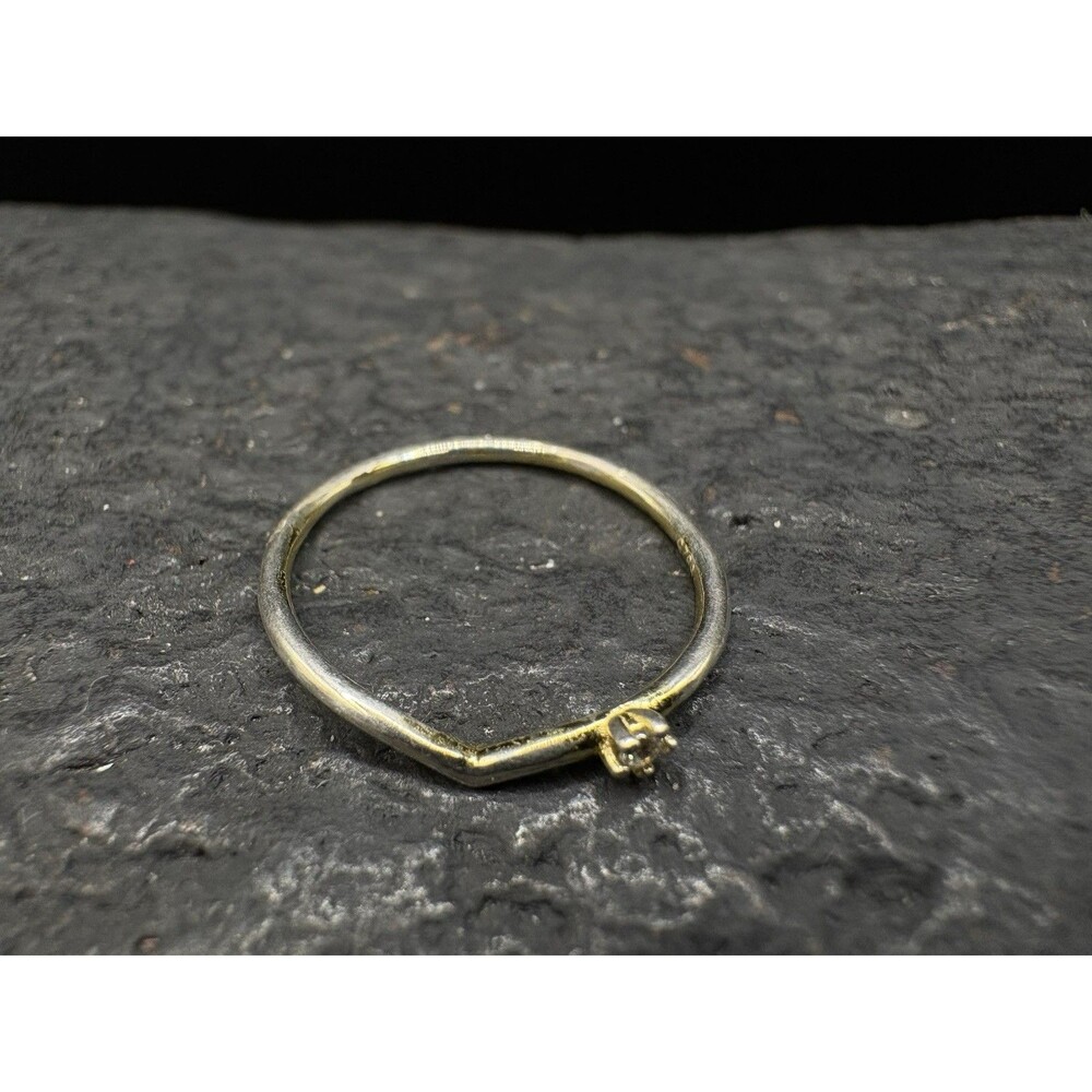 Sterling Silver 925 Dainty CZ Ring Size 5.25 Minimalist Band 0.64g